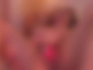 CrystalW's Live Sex Cam Show