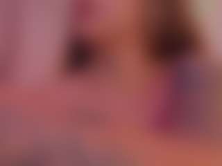 CrystalW's Live Sex Cam Show