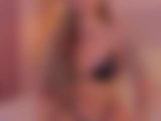 Live cam show with CrystalW - Brown Eyes Blonde Hair on fapnchat