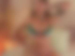Live cam show with CrystalW - Athletic BBW on sexytreat.net