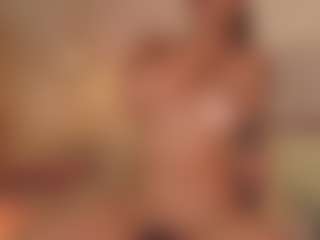 CrystalW's Live Sex Cam Show