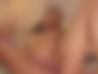 CrystalW's Live Sex Cam Show