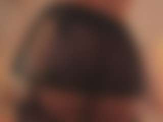 CrystalW's Live Sex Cam Show