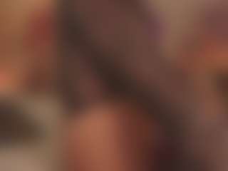 CrystalW's Live Sex Cam Show