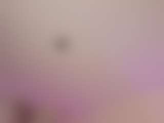 Live cam show with CrystalW - Athletic on Camming Site