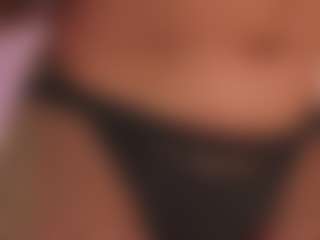 CrystalW's Live Sex Cam Show