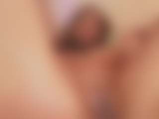 CrystalW's Live Sex Cam Show