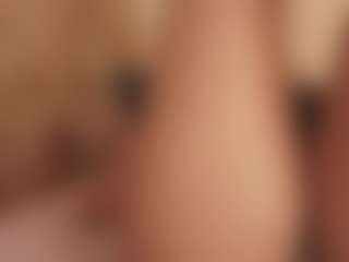 CrystalW's Live Sex Cam Show