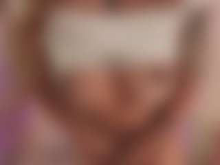 CrystalW's Live Sex Cam Show
