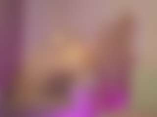 CrystalW's Live Sex Cam Show