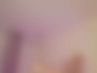 CrystalW's Live Sex Cam Show