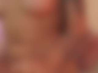 CrystalW's Live Sex Cam Show