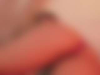 CrystalW's Live Sex Cam Show