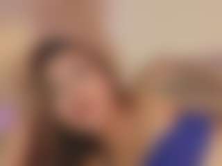 CrystalW's Live Sex Cam Show