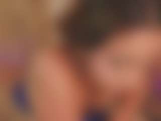 CrystalW's Live Sex Cam Show