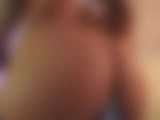 CrystalW's Live Sex Cam Show