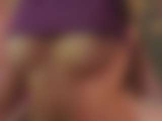 Live cam show with CrystalW - Athletic College on Dare Cams