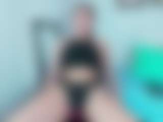 Emily-Parrker's Live Sex Cam Show