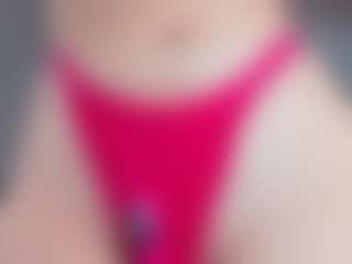 Live cam show with Emily-Parrker - Small Tits on Camsoda