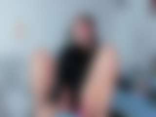 Live cam show with Emily-Parrker - Small Tits on liverealitysex.com