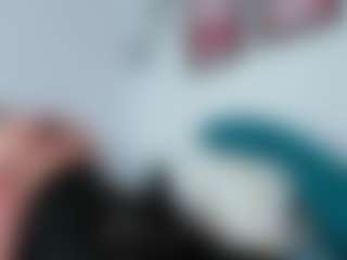 Live cam show with Emily-Parrker - Thong on SpankPalCams