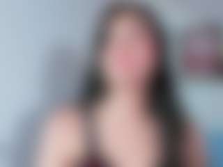 Live cam show with Emily-Parrker - Thong on Soda Cam
