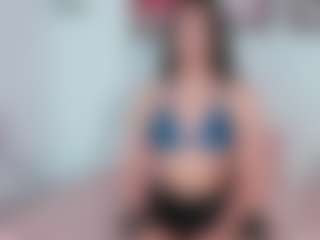 Live cam show with Emily-Parrker - Ass Clapping on studioflirtlive.com