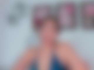 Live cam show with Emily-Parrker - Body Massage on LiveSexCams6