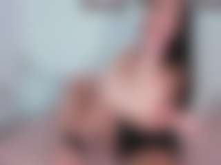 Emily-Parrker's Live Sex Cam Show
