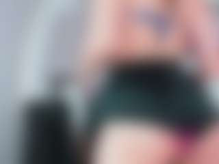 Emily-Parrker's Live Sex Cam Show