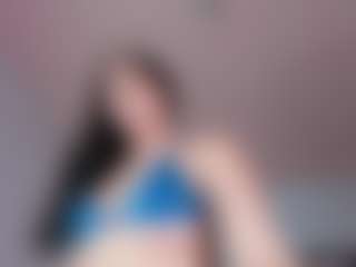 Emily-Parrker's Live Sex Cam Show