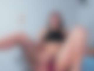 Emily-Parrker's Live Sex Cam Show