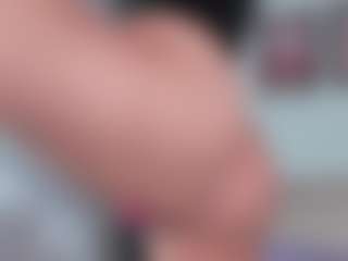 Emily-Parrker's Live Sex Cam Show