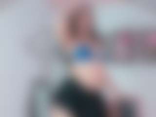 Live cam show with Emily-Parrker - Body Massage on CamwithHer
