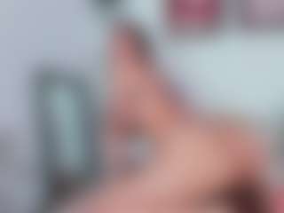Live cam show with Emily-Parrker - Body Massage on Mixed Magazine Live
