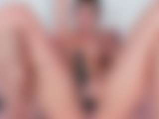 Live cam show with Emily-Parrker - Small Tits on LiveSexCams6