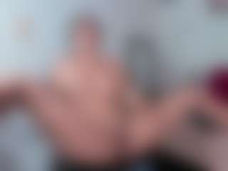 Live cam show with Emily-Parrker - Lovense Small Tits on eurowanks.com