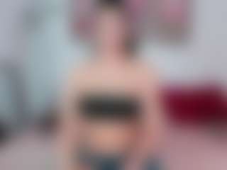 Live cam show with Emily-Parrker - Latina on Camsoda | colombia