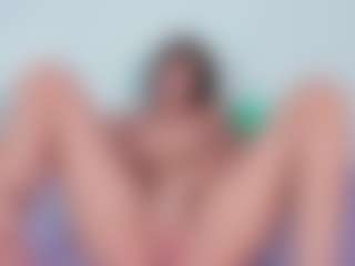 Live cam show with Emily-Parrker - Thong on infinitiblacc.com