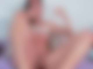 Emily-Parrker's Live Sex Cam Show