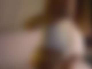Live cam show with AnnyBangs - Petite on Camsoda