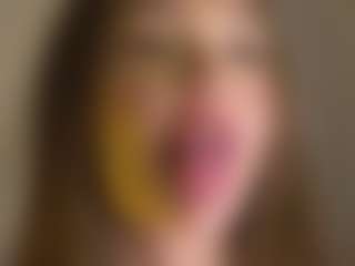 AnnyBangs's Live Sex Cam Show