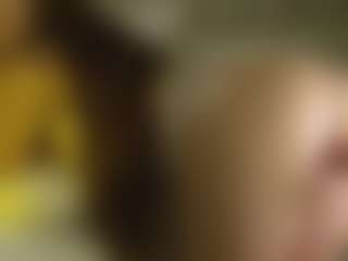 Live cam show with AnnyBangs - Fingers on StripNow