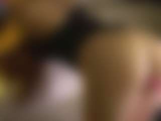 Live cam show with AnnyBangs - Bikini on studioflirtlive.com