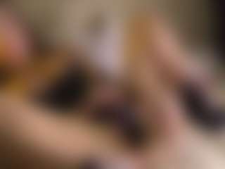 Live cam show with AnnyBangs - Double Penetration on Camsoda