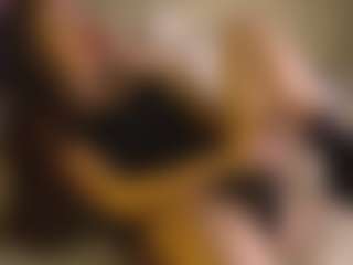 Live cam show with AnnyBangs - Spy Curvy on milfzrlive.com