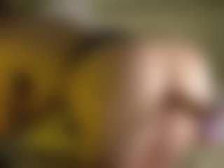 Live cam show with AnnyBangs - Spank on Camiplay Live