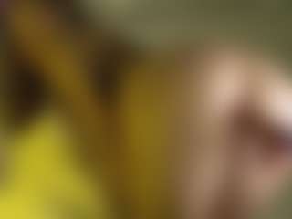 Live cam show with AnnyBangs - Blonde Hair Petite on Chatstar
