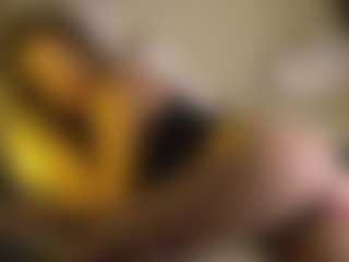 Live cam show with AnnyBangs - Muscle on Fapmatic.com