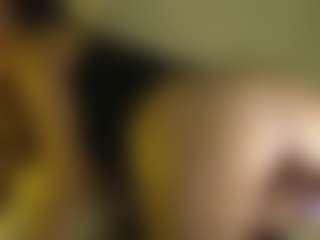 Live cam show with AnnyBangs - Double Penetration on pussylord.com